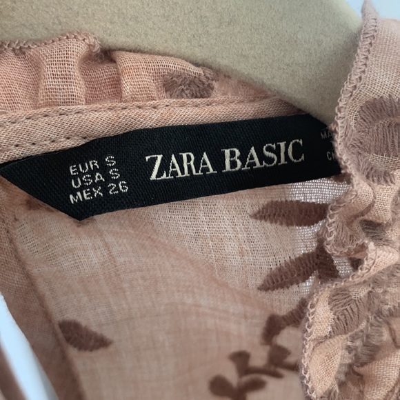 Zara ruffled blouse, size small - Picture 5 of 5